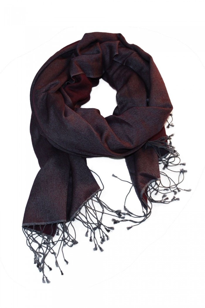 70% Pashmina 30% Silk Reversible Woven Scarf With Twisted Fringes.